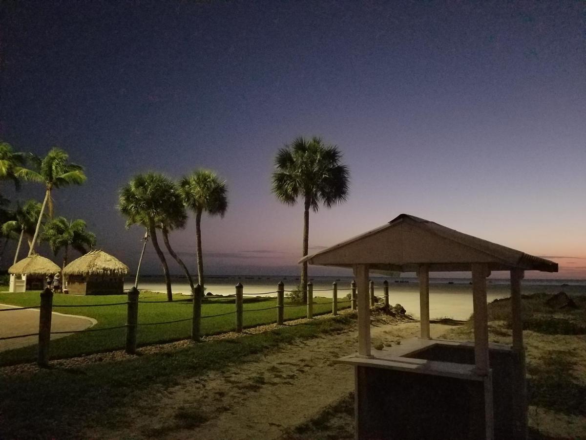 Carousel Beach Inn Fort Myers Beach Εξωτερικό φωτογραφία