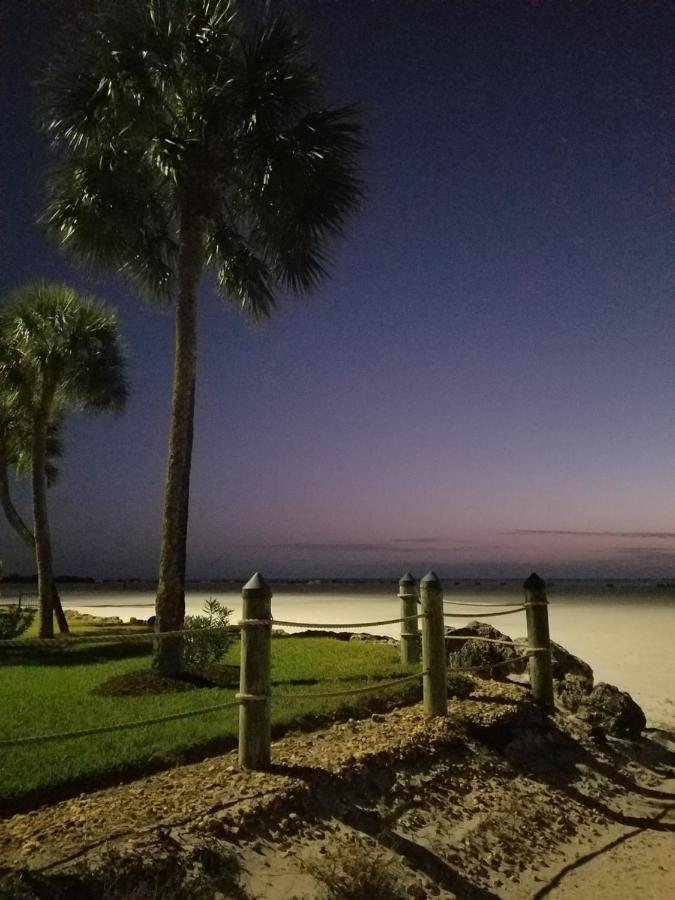 Carousel Beach Inn Fort Myers Beach Εξωτερικό φωτογραφία