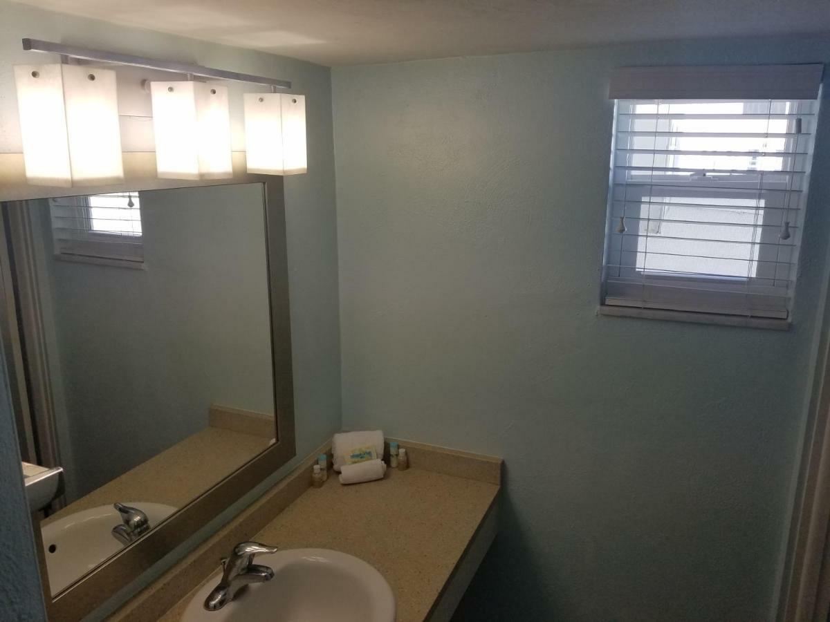 Carousel Beach Inn Fort Myers Beach Εξωτερικό φωτογραφία