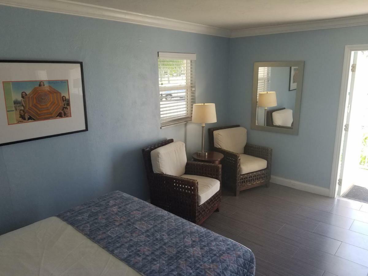 Carousel Beach Inn Fort Myers Beach Εξωτερικό φωτογραφία