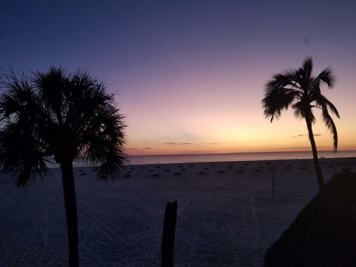 Carousel Beach Inn Fort Myers Beach Εξωτερικό φωτογραφία