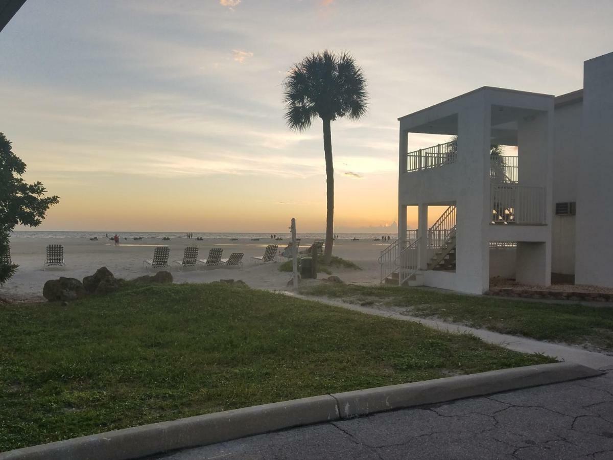 Carousel Beach Inn Fort Myers Beach Εξωτερικό φωτογραφία