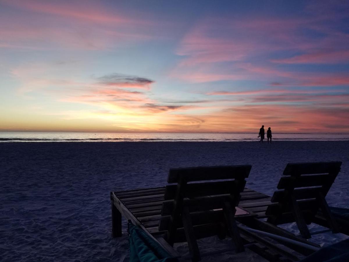 Carousel Beach Inn Fort Myers Beach Εξωτερικό φωτογραφία