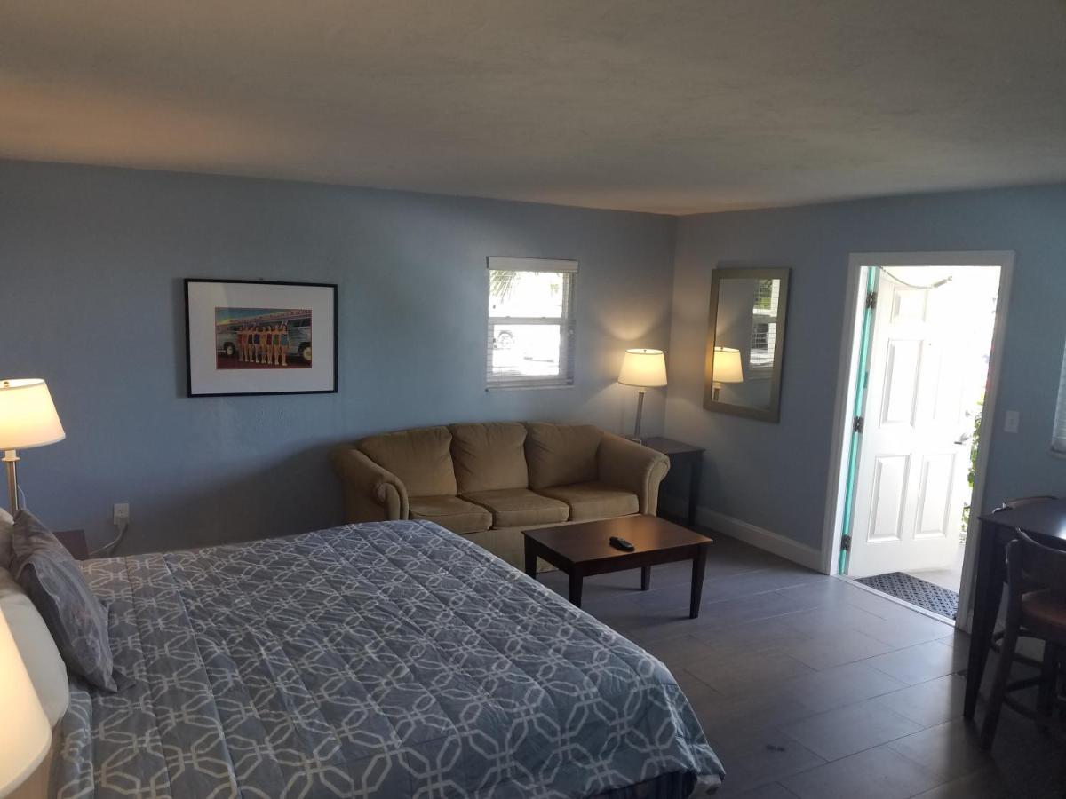 Carousel Beach Inn Fort Myers Beach Εξωτερικό φωτογραφία